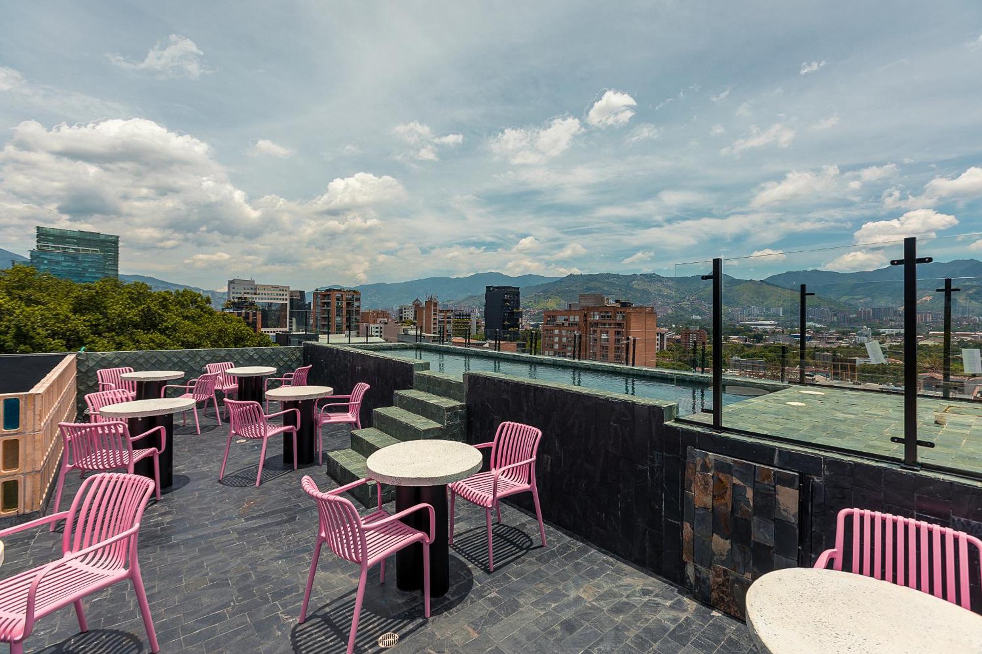 Hotel Zelva Negra Медельин Экстерьер фото