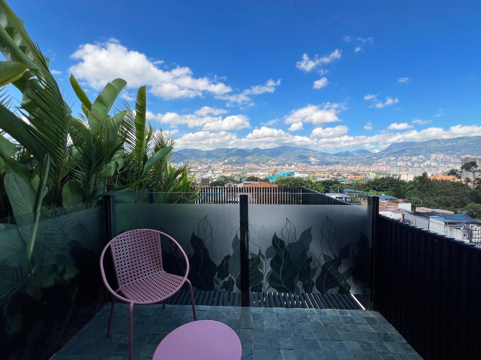 Hotel Zelva Negra Медельин Экстерьер фото