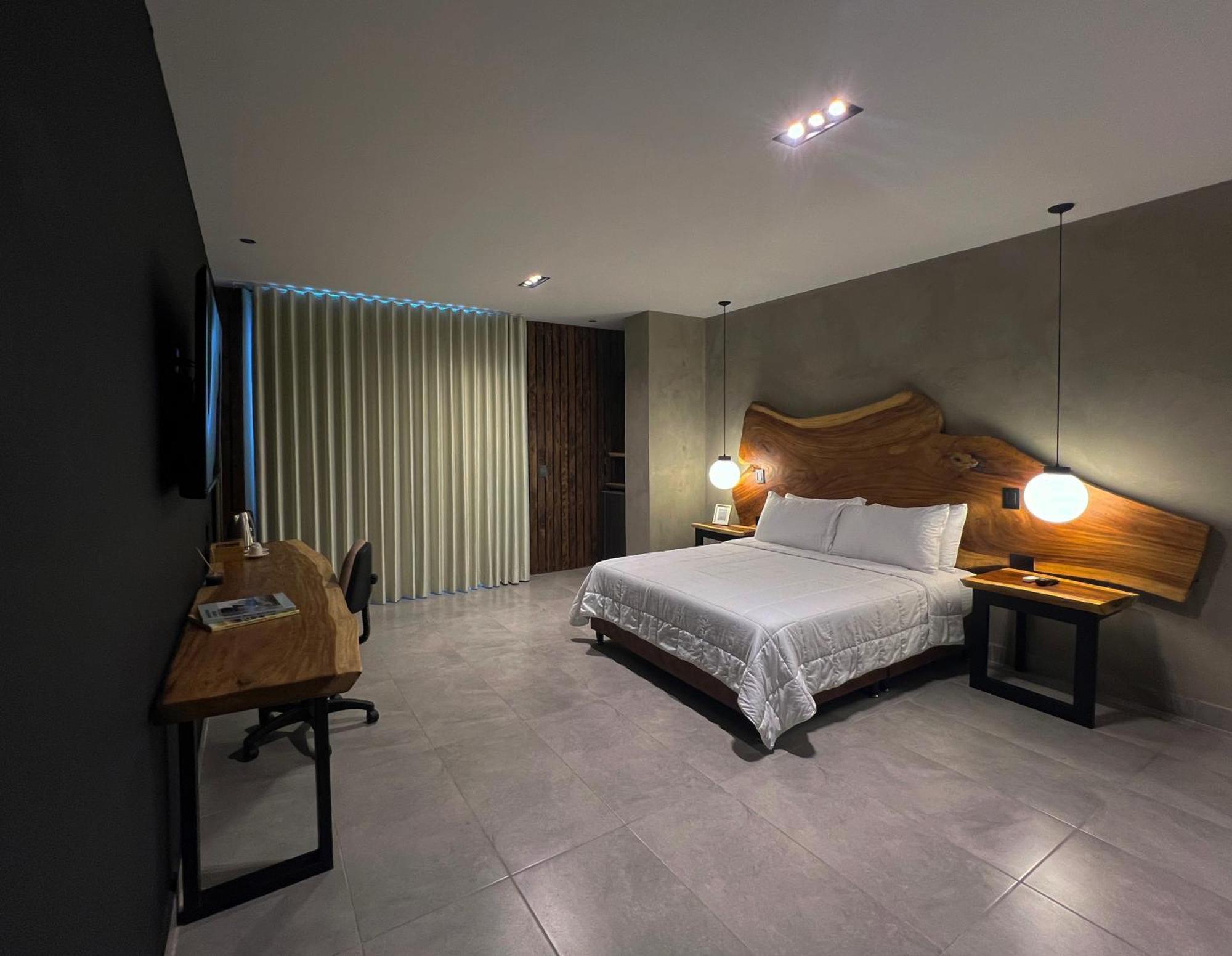 Hotel Zelva Negra Медельин Экстерьер фото