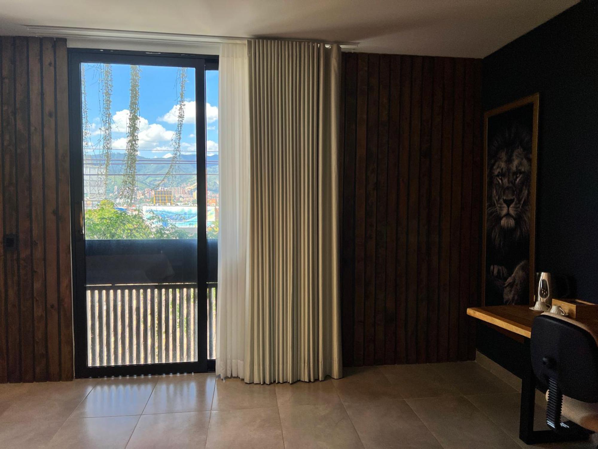 Hotel Zelva Negra Медельин Экстерьер фото
