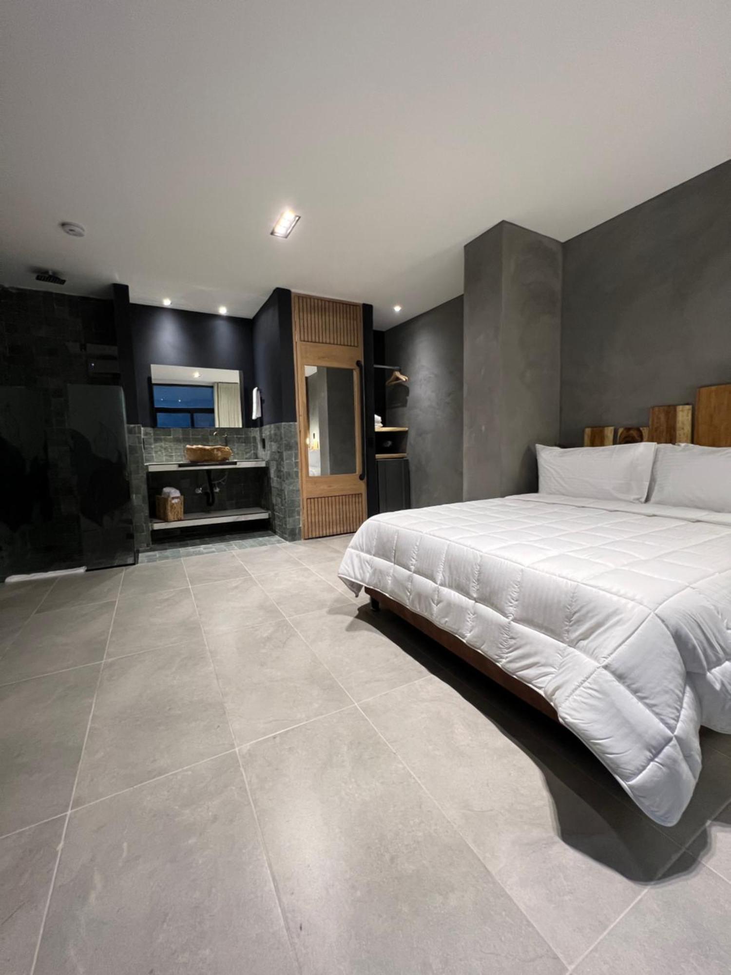 Hotel Zelva Negra Медельин Экстерьер фото