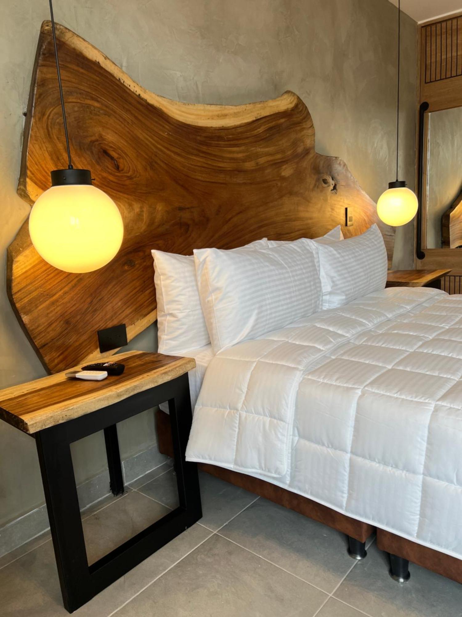 Hotel Zelva Negra Медельин Экстерьер фото