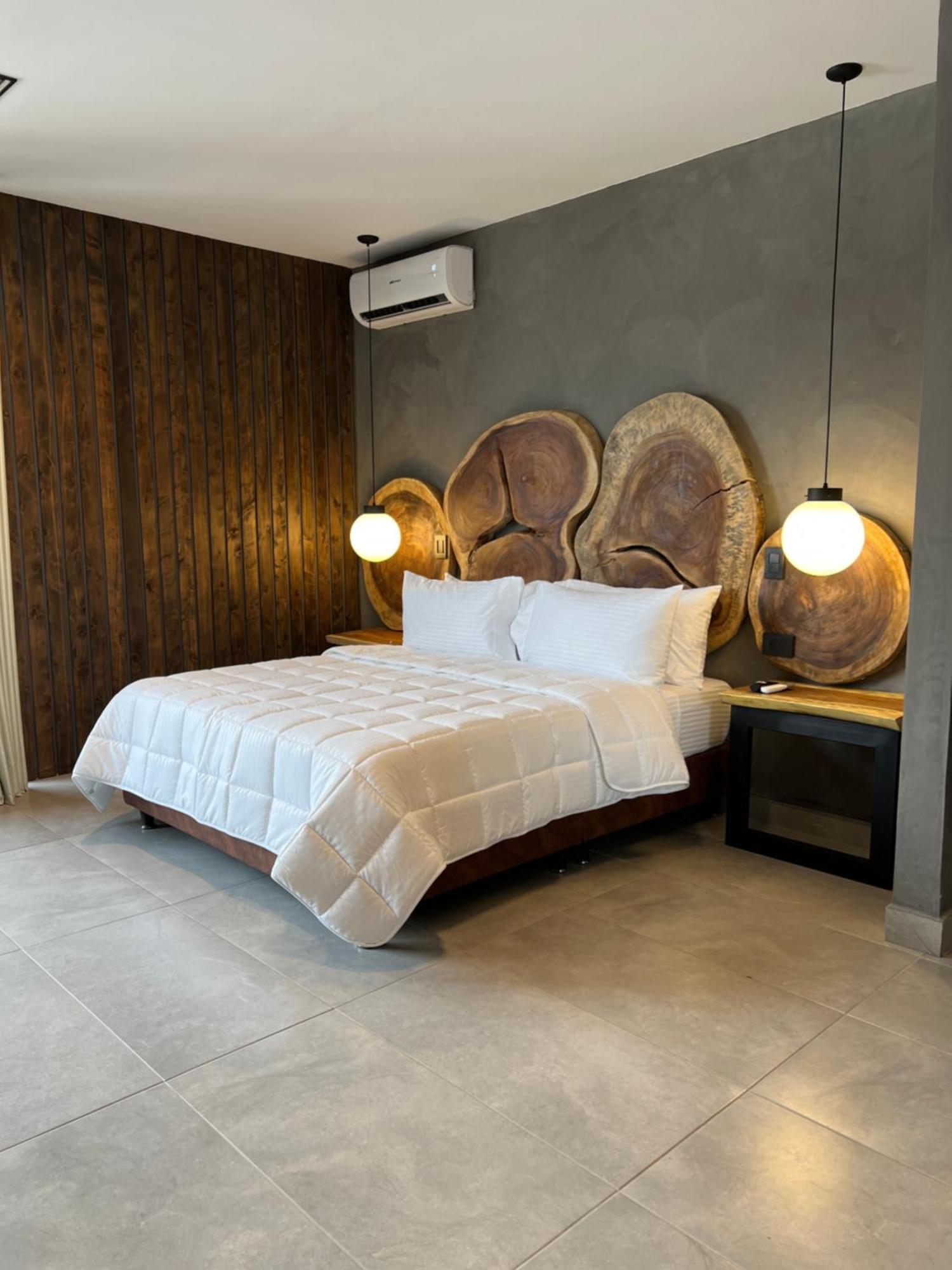 Hotel Zelva Negra Медельин Экстерьер фото